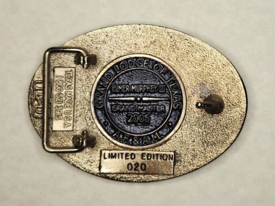 [Buckle Pic Missing] (Click here)